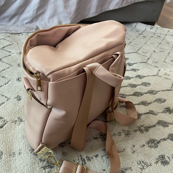 Fawn Diaper Bag - Picture 3 of 3